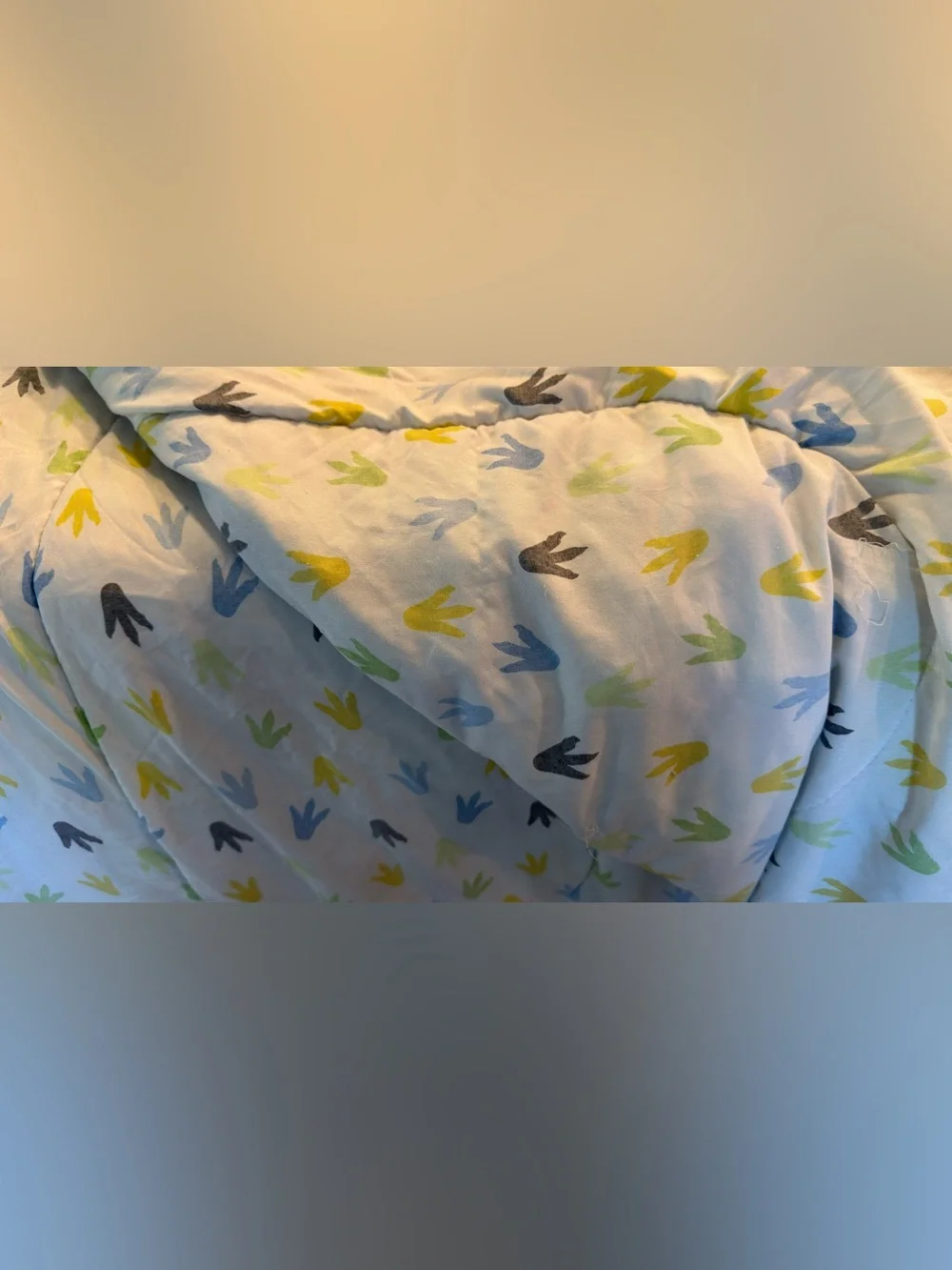 Dinosaur Kids Twin Bedding Set - Black with Blue, Green & Yellow Dinosaurs